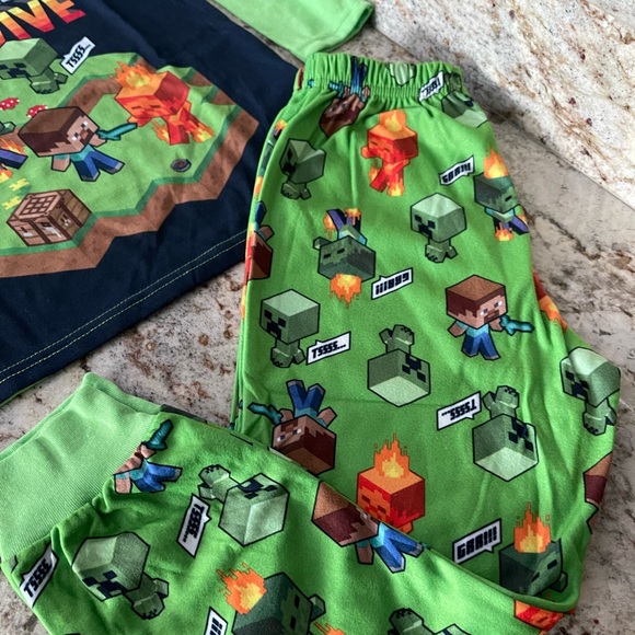 Minecraft Boys Long Sleeve Pajamas Set 2 piece size 4/5 New ✨ - Picture 4 of 9
